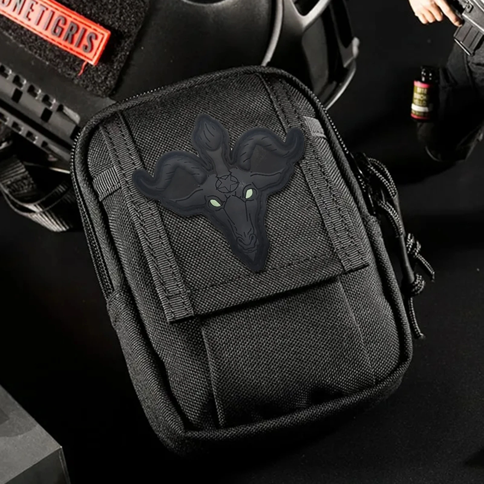 Parches tácticos Medusa Anubis, parche divertido de PVC con gancho y bucle, insignia de moral del ejército militar, brazalete, accesorio, pegatinas para mochila