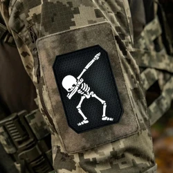 Parche táctico calavera nocturna – PVC luminoso con gancho MOLLE