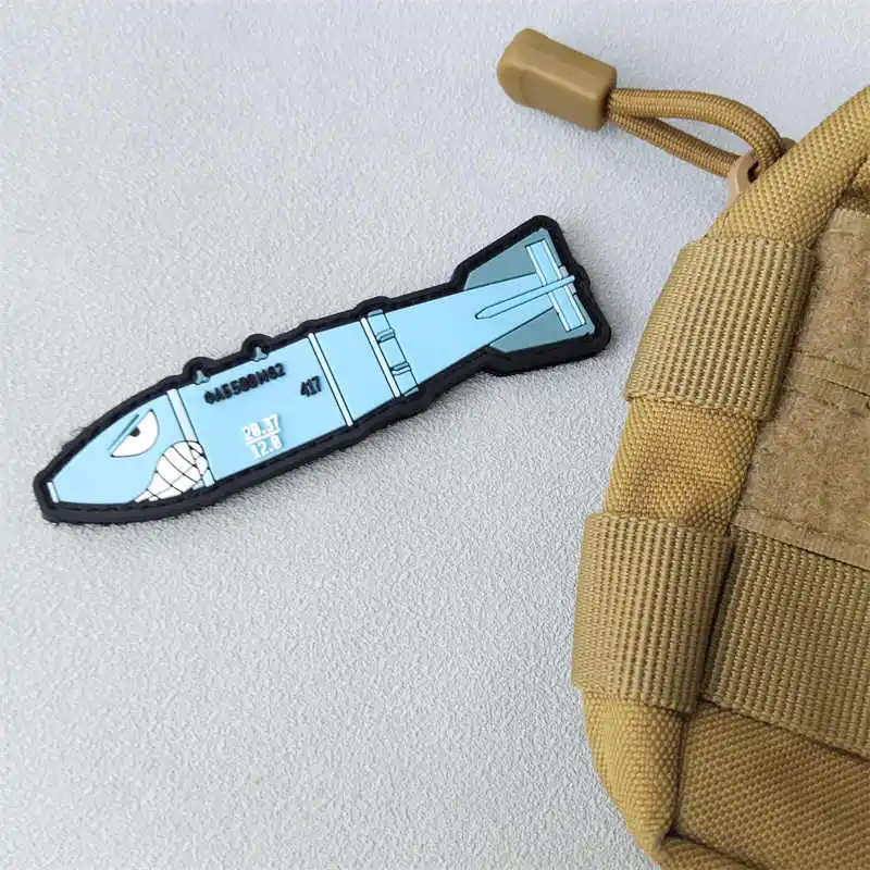 ФАБ-500 Parche de PVC Avión Insignia de moral táctica militar Mochila con gancho y bucle Adhesivo decorativo Parches para brazalete para ropa - imagen 5