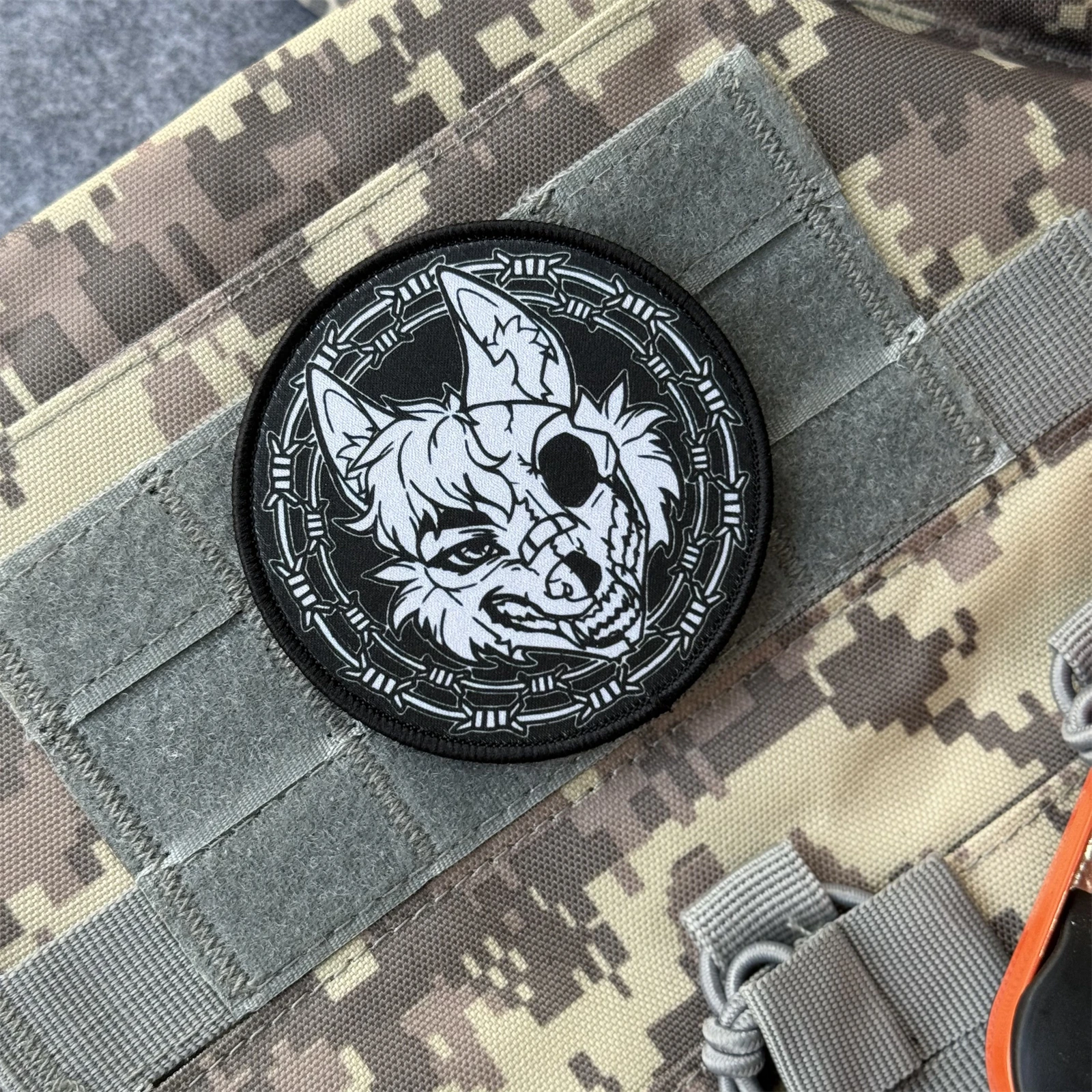 Parche de lobo de un ojo, insignia de moral impresa, brazalete táctico, parches militares con gancho para ropa, pegatinas para mochila al aire libre