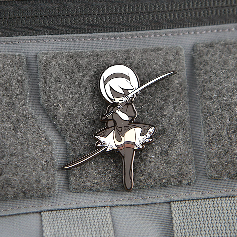 Parches de Metal de dibujos animados Yurha 2B, pegatina de mochila, insignia táctica de Anime, chica de edad mecánica, decoración para bolso, chaleco - imagen 4