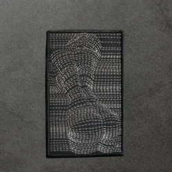 Parche táctico bordado con Velcro – Línea gris estilo pop art