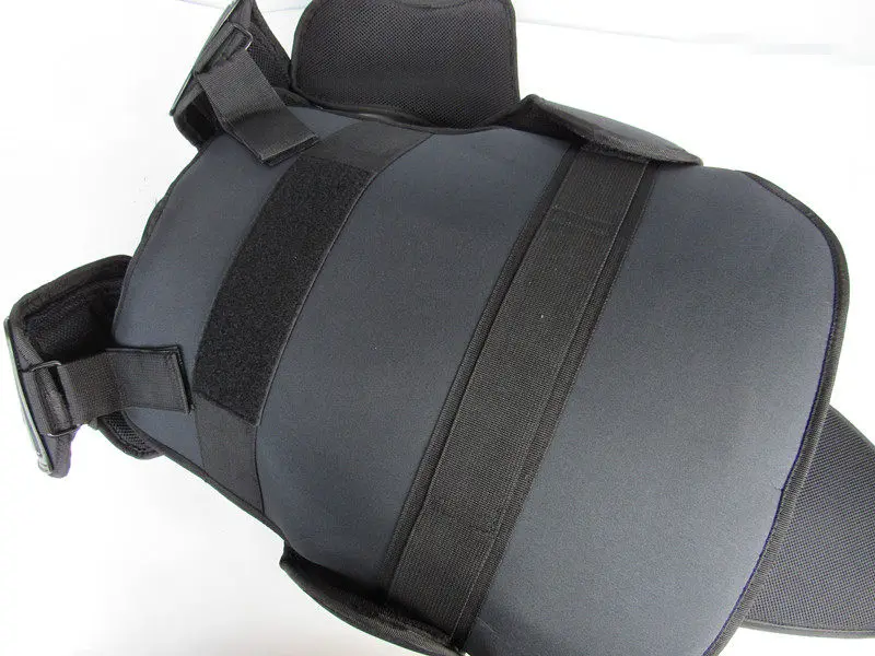 Chaleco táctico MOLLE protector con protecciones integradas - imagen 4