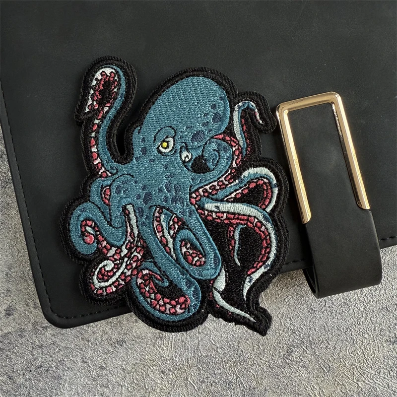 Parche bordado de pulpo, insignia de moral táctica, gancho y bucle, mochila fresca, accesorios para sombrero, pegatinas - imagen 4