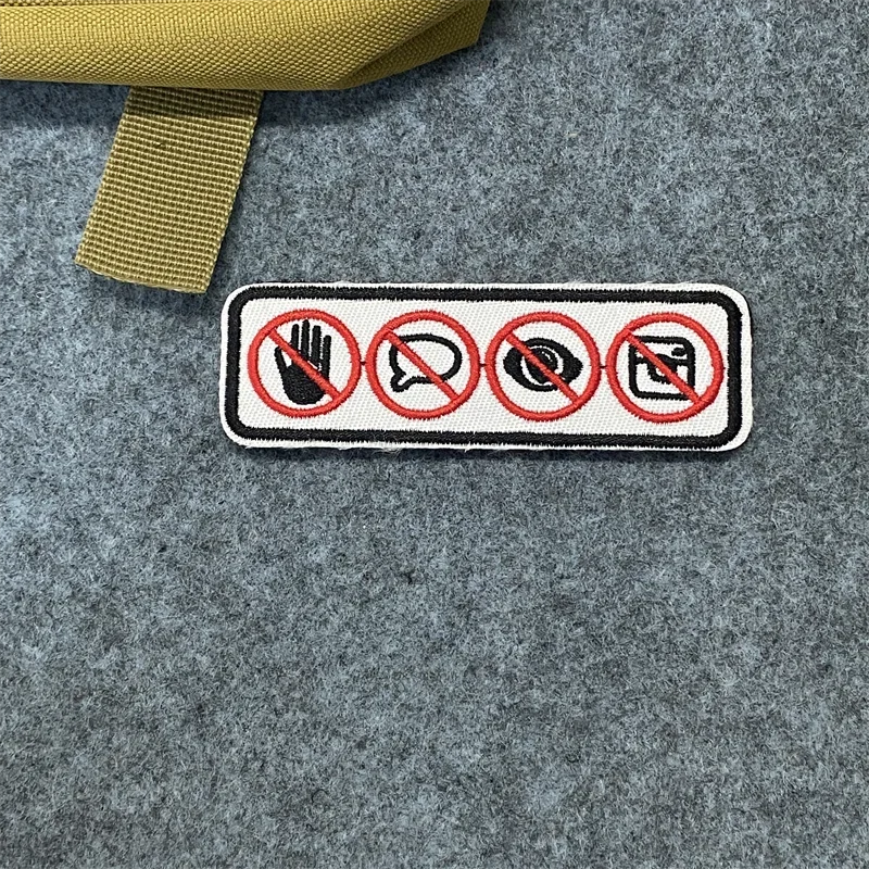 Parches bordados de cara triste y llorona, insignia de moral táctica, brazalete, mochila, accesorios de decoración, apliques de ropa - imagen 4