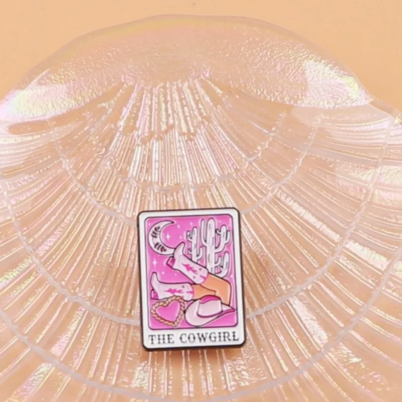 COWGIRL-Pin esmaltado para solapa, broches de Tarot para mujer, decoración de ropa, alfileres de Metal, insignia para bolsos, sombreros, accesorios