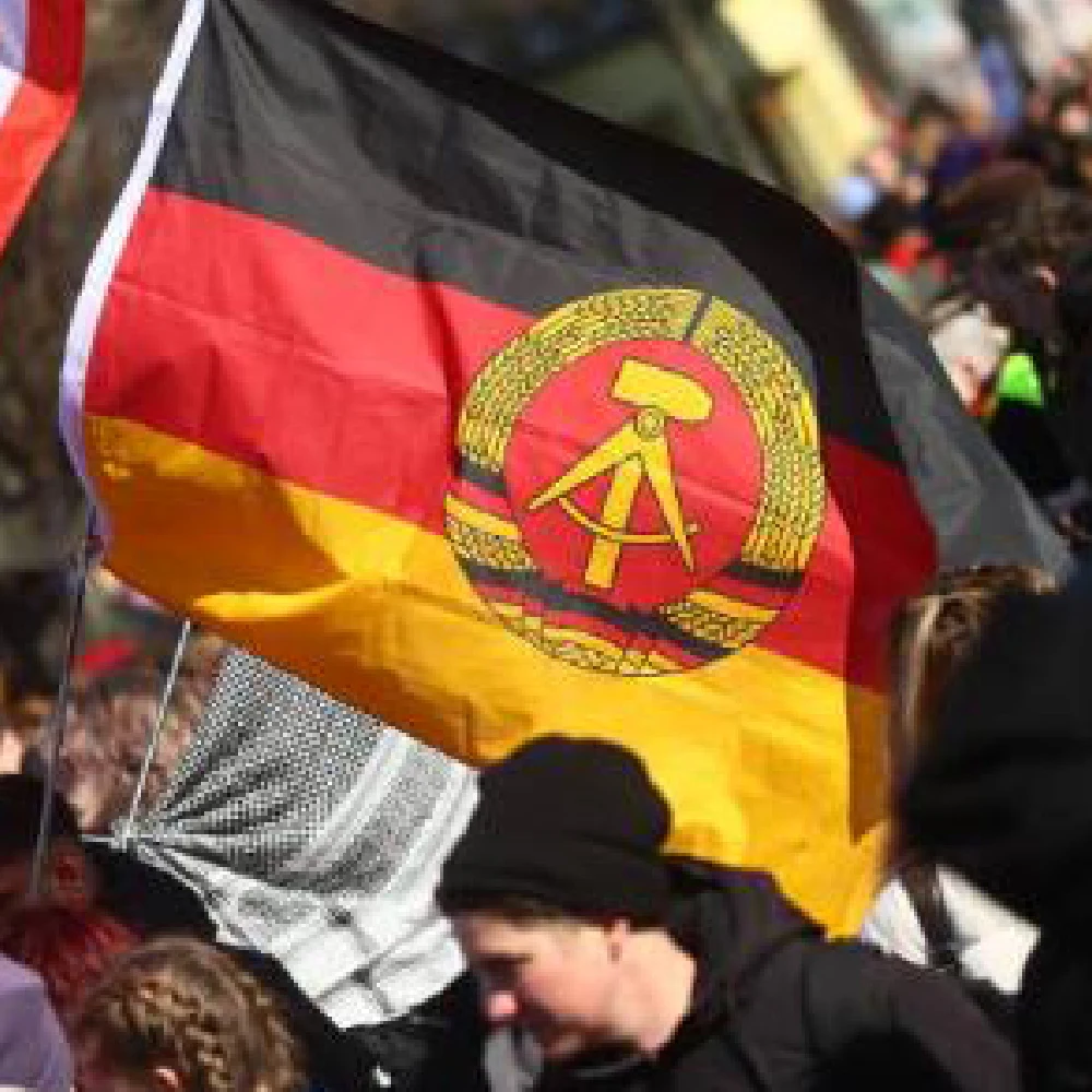 90X150cm República Democrática Alemana RDA Bandera de Alemania Oriental para Decoración - imagen 2