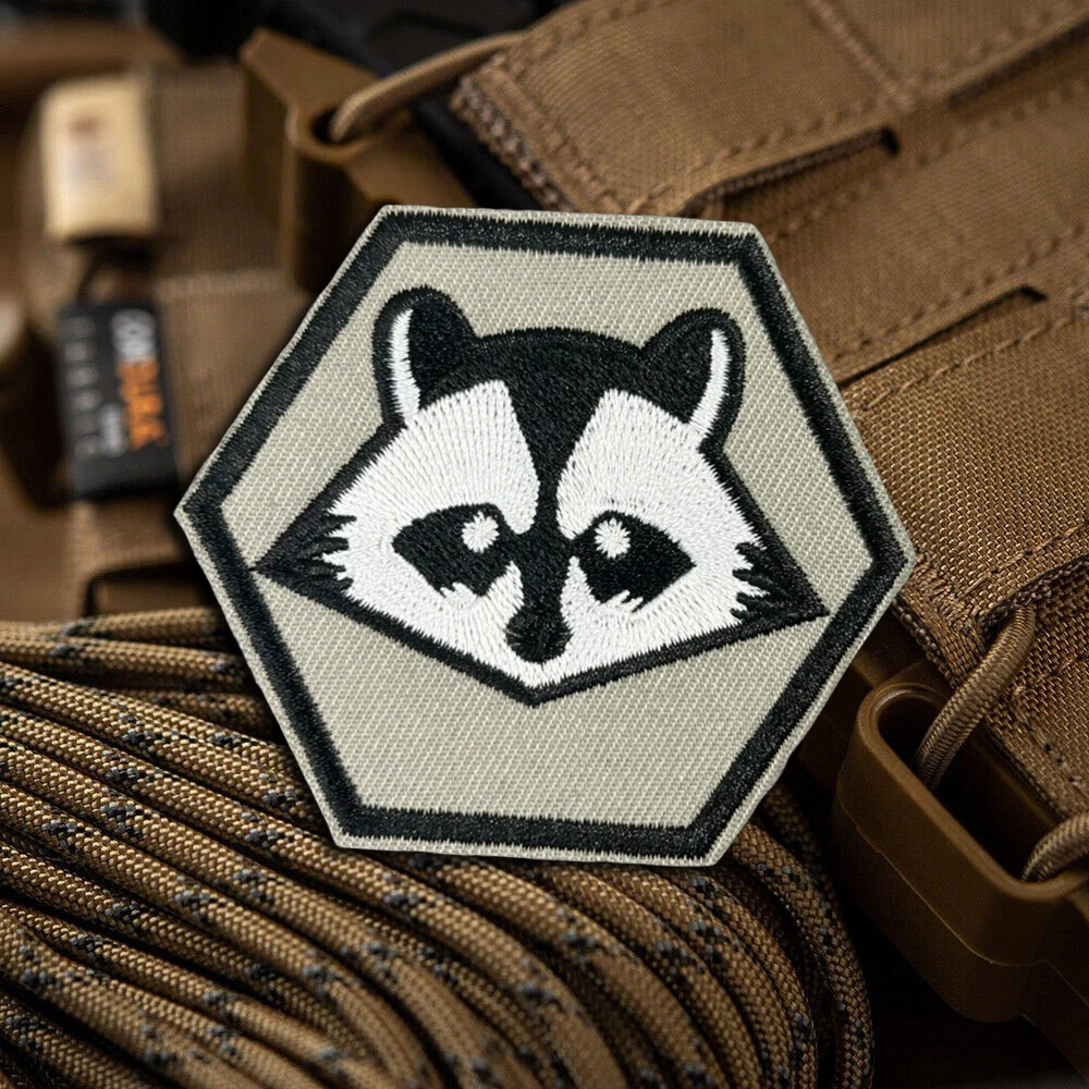 Parche táctico Beast Raccoon para ropa, insignia de moral militar, pegatinas para mochila, brazalete divertido con gancho y bucle, aplique para casco