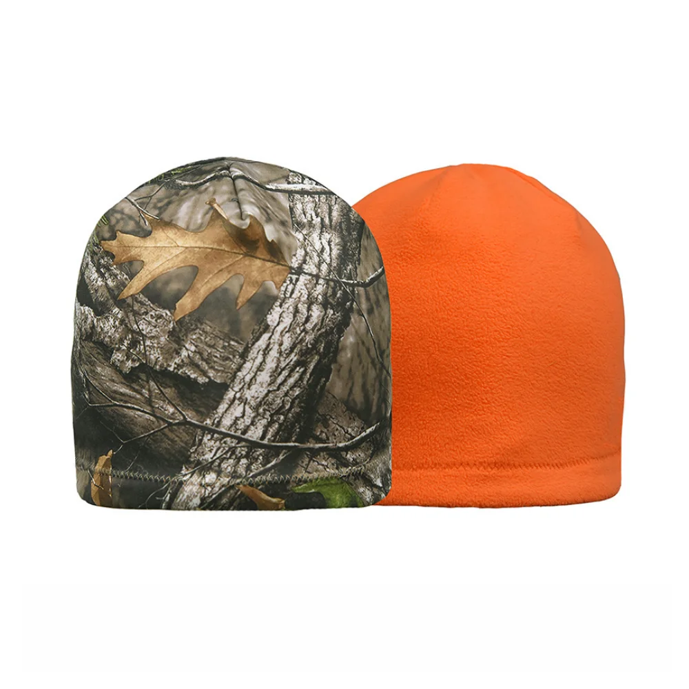Cara interior del gorro con diseño de calavera