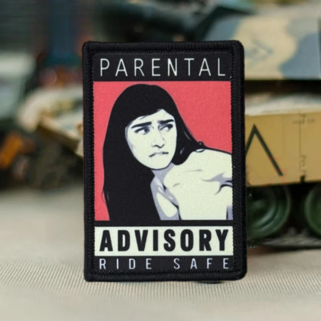 Parche táctico de moral de belleza Sexy "Parental Advisory Ride Safe", parches impresos con gancho para ropa, pegatina para mochila militar