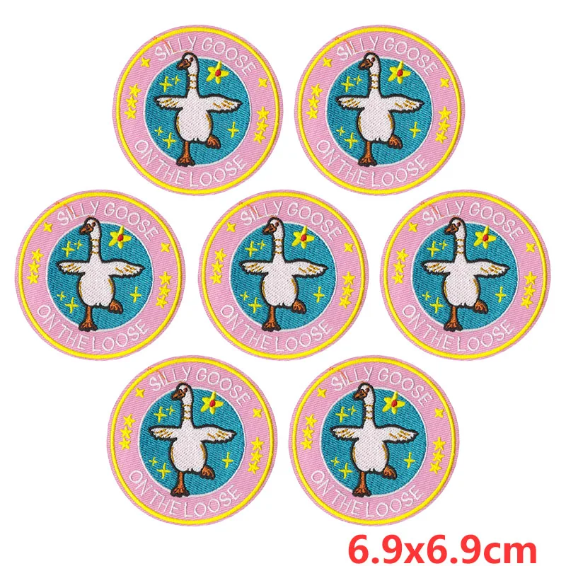 10 unids/lote, venta al por mayor, apliques redondos de animales, parches para planchar en ropa, parches bordados de pato divertido para ropa, pegatinas DIY - imagen 4