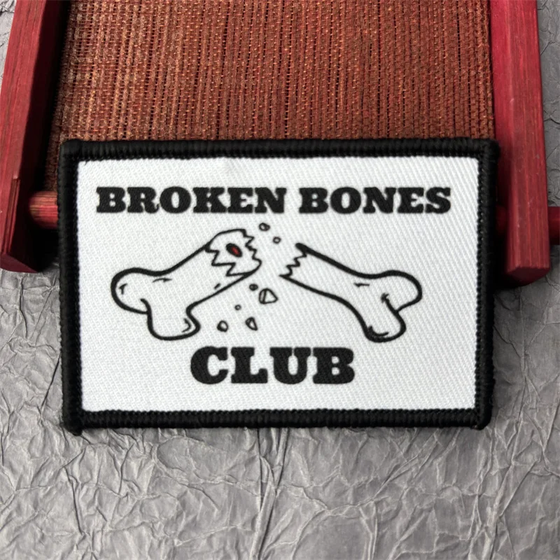 Parche de insignias de moral táctica del Club de huesos rotos en la ropa, brazalete impreso, parches militares con gancho y bucle, pegatina para mochila