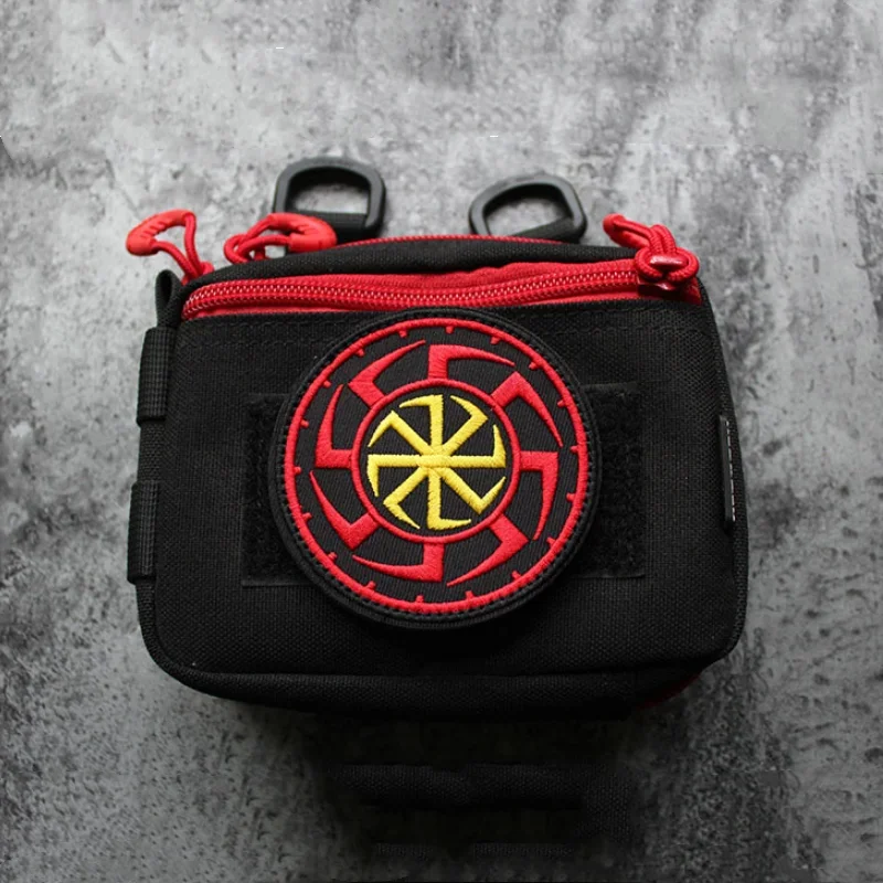 Símbolo ruso Kolovrat parches bordados tiro puntería brazalete calavera insignia militar táctica DIY pegatina para ropa mochila - imagen 3