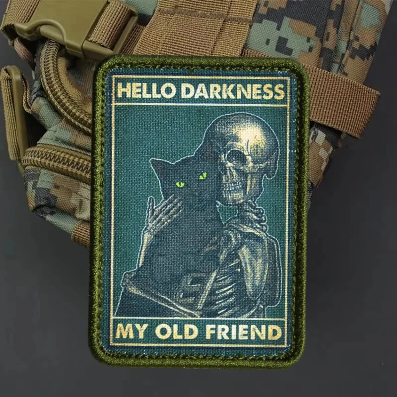 "Hola oscuridad mi viejo amigo" insignia de moral de calavera esqueleto sosteniendo gato parche táctico parches impresos pegatinas de mochila militar - imagen 4