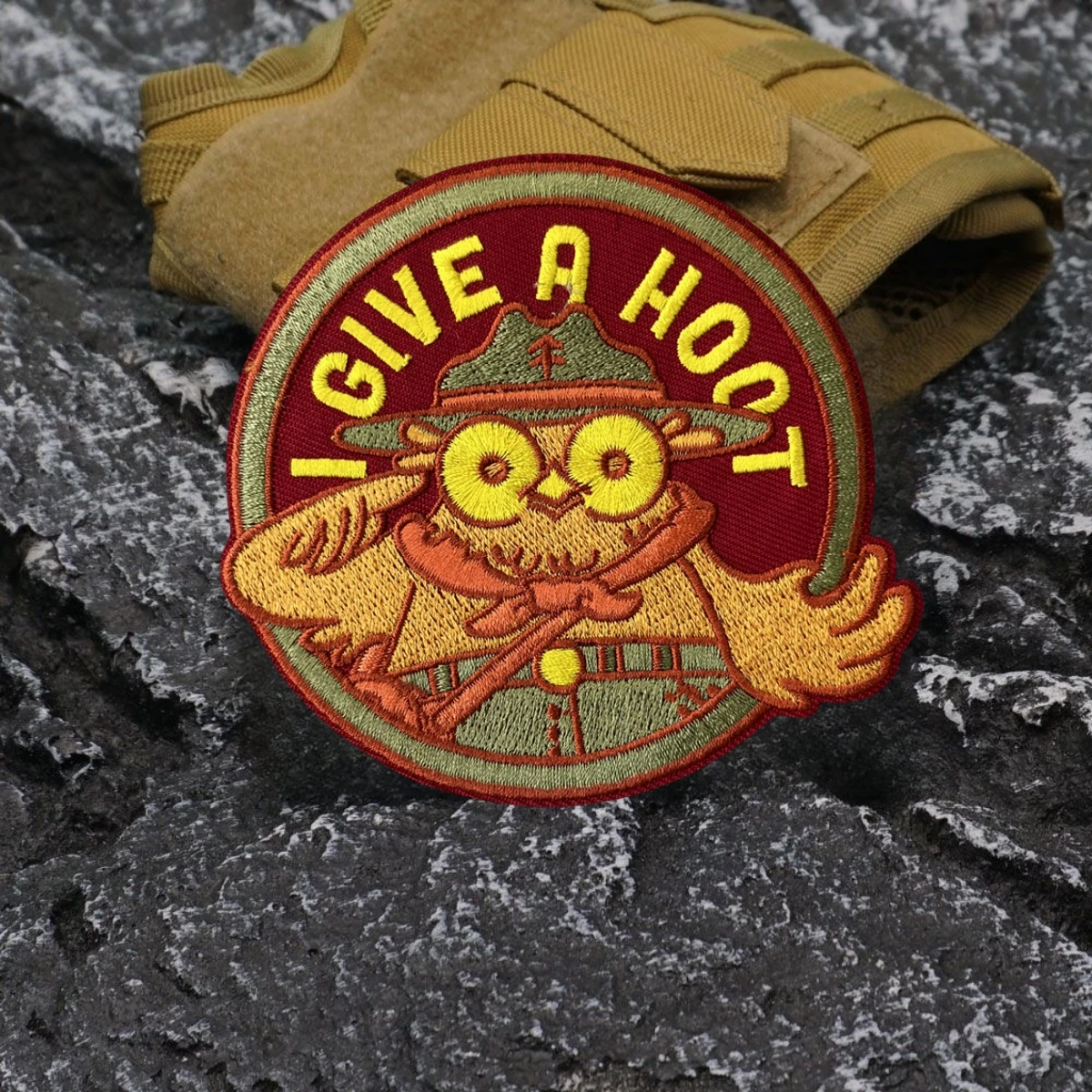 I GIVE A HOOT-insignia de moral de búho, parches de gancho y bucle bordados de gallo, pegatina para mochila táctica - imagen 2