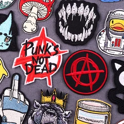 Parche bordado punk con animal termoadhesivo para ropa táctica