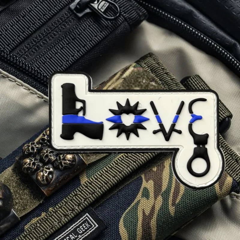 Parche de PVC 3D "LOVE", chaleco táctico, sombreros con gancho y bucle, insignia de moral, mochila, pegatinas decorativas, parches para brazalete para ropa - imagen 4