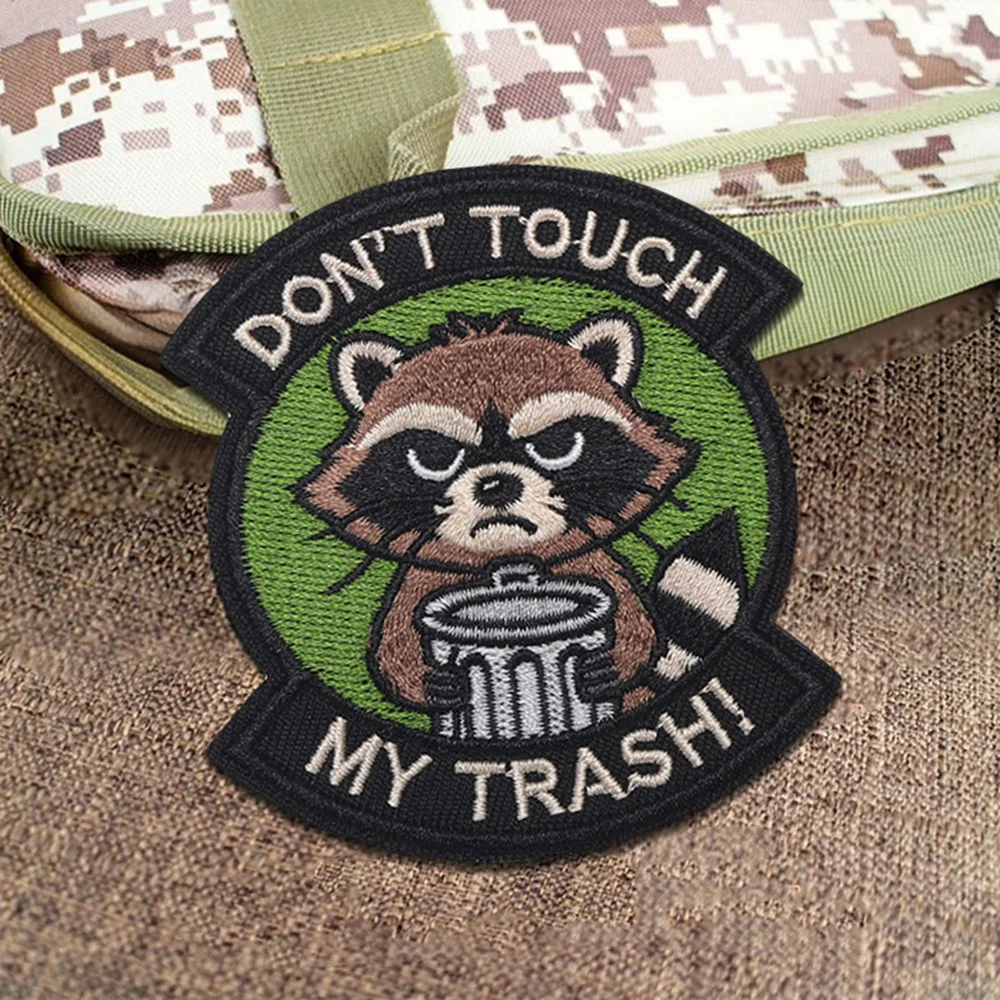 No tocar mi basura mapache moral parche táctico divertido gancho y bucle parche bordado insignia militar brazalete mochila pegatinas - imagen 4