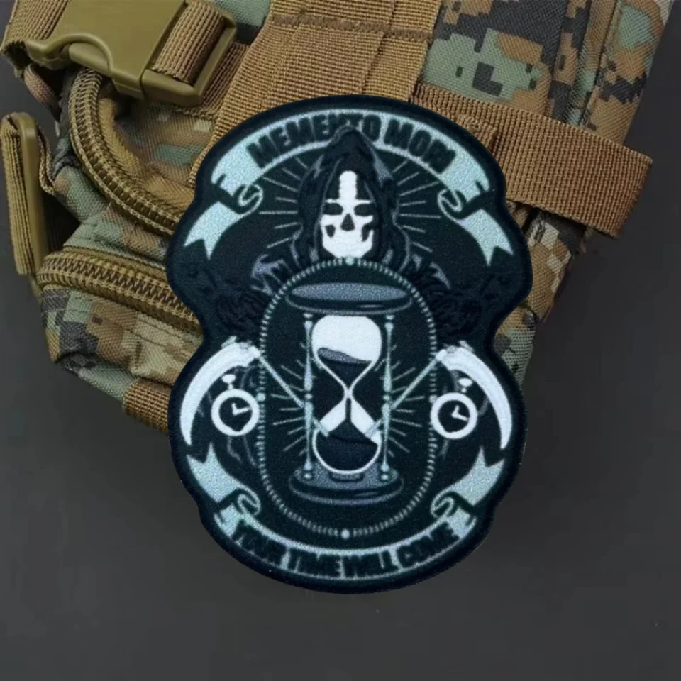 Memento Mori Your Time Will Come Morale insignia parche impreso brazalete del ejército táctico militar gancho y bucle parche pegatinas para mochila - imagen 3