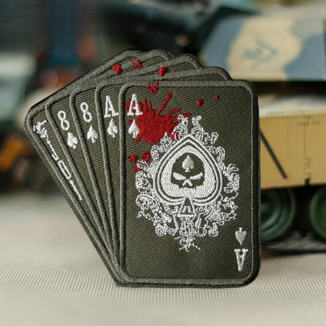 Cartas de póker de esqueleto, parche bordado, insignia de moral táctica, parches militares personalizados de gancho y bucle para ropa, pegatina para mochila - imagen 4