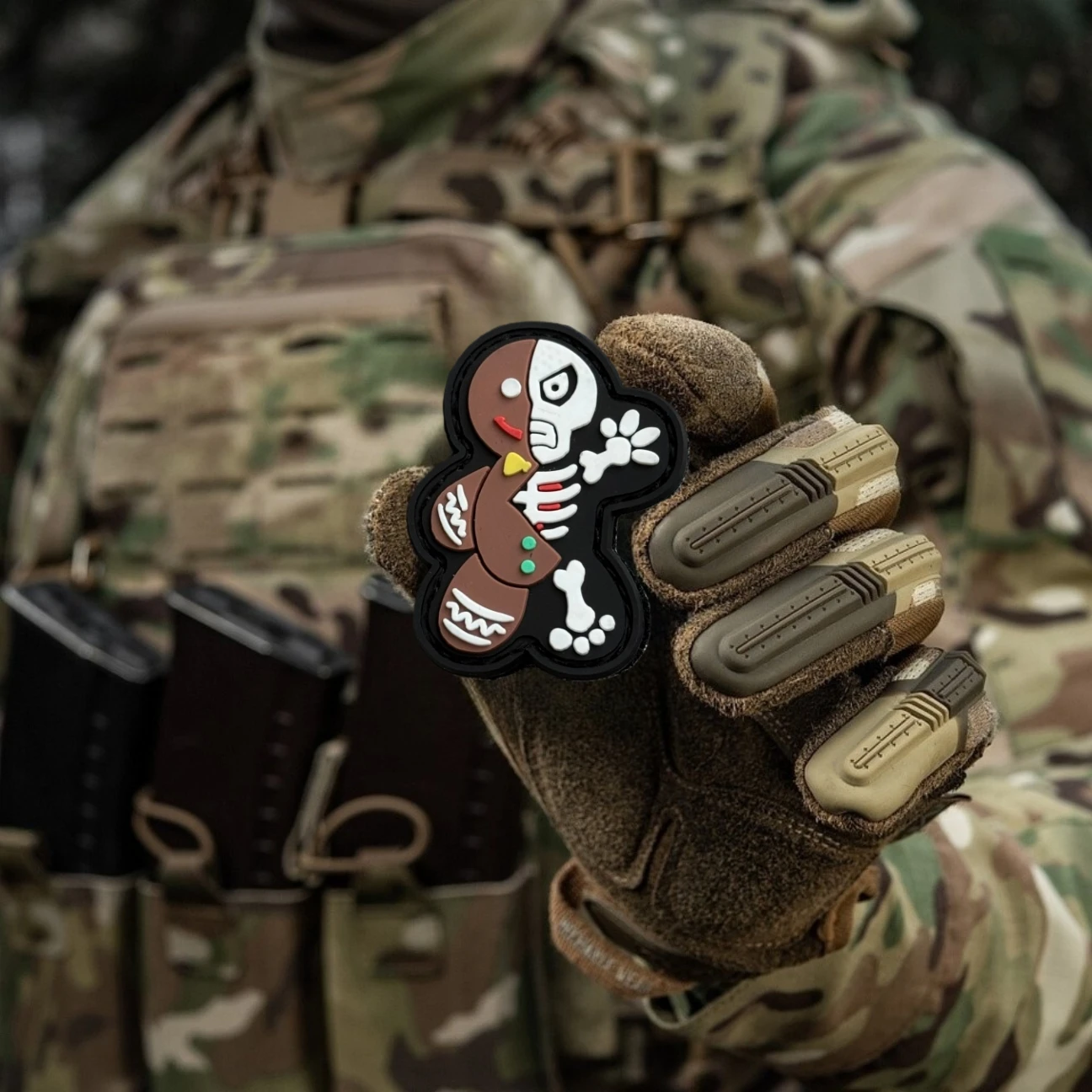 Parche de calavera de pan de jengibre, insignia de moral táctica, parches de gancho y bucle de PVC, mochila táctica del ejército militar de Navidad, pegatina personalizada - imagen 4