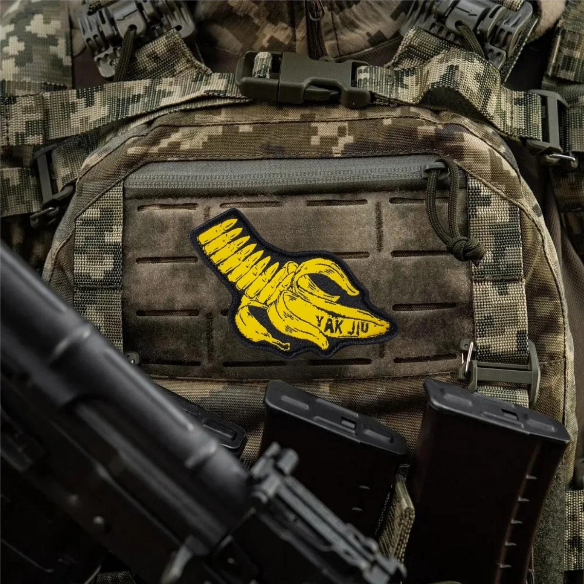 Parche táctico con Clip de plátano, parches de ropa de casco tejido, gancho y bucle, insignia militar de lucha de moral, pegatinas de mochila, brazalete - imagen 4