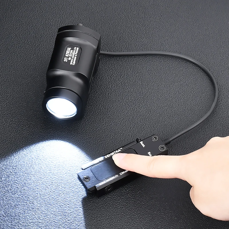 Zenitco-K-2P táctica de Metal GEN 2 KLESCH 2P, luz para arma de AK-SD, apta para riel de 20mm con interruptor estroboscópico, linterna LED potente para caza - imagen 2