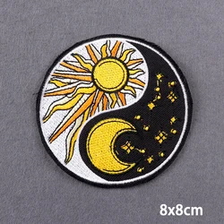 Parche moral bordado zorro y ciervo montaña sol luna termoactivable