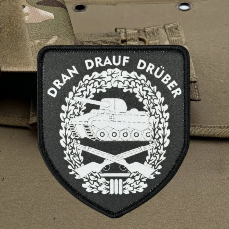 Parche táctico bordado tanques y victoria – insignia moral brazalete - imagen 5