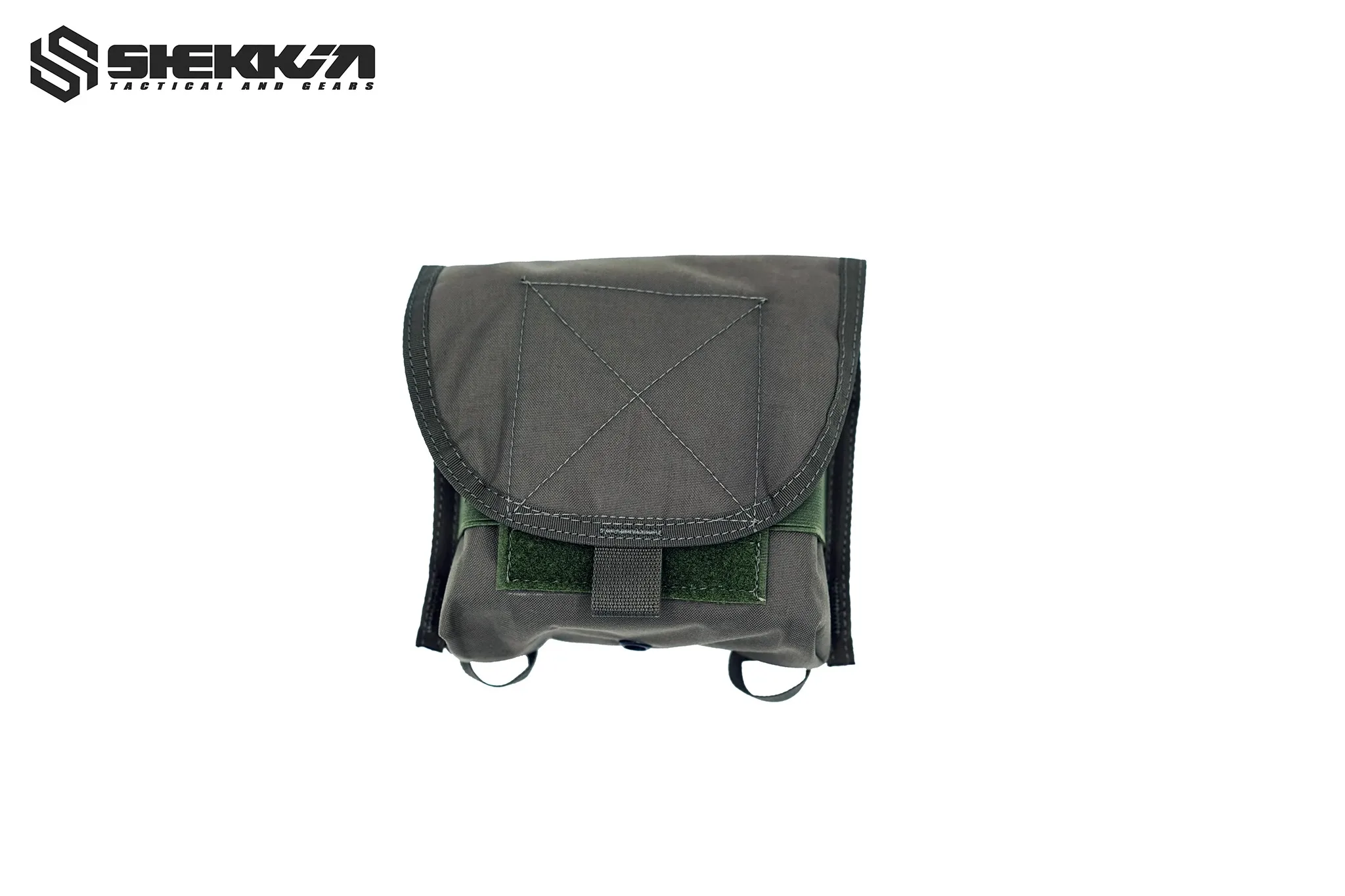 Una bolsa gris y verde con fondo blanco