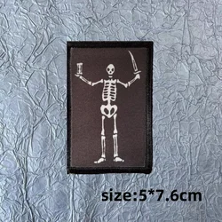 Parche Bartholomew calavera pirata – Gancho bucle táctico