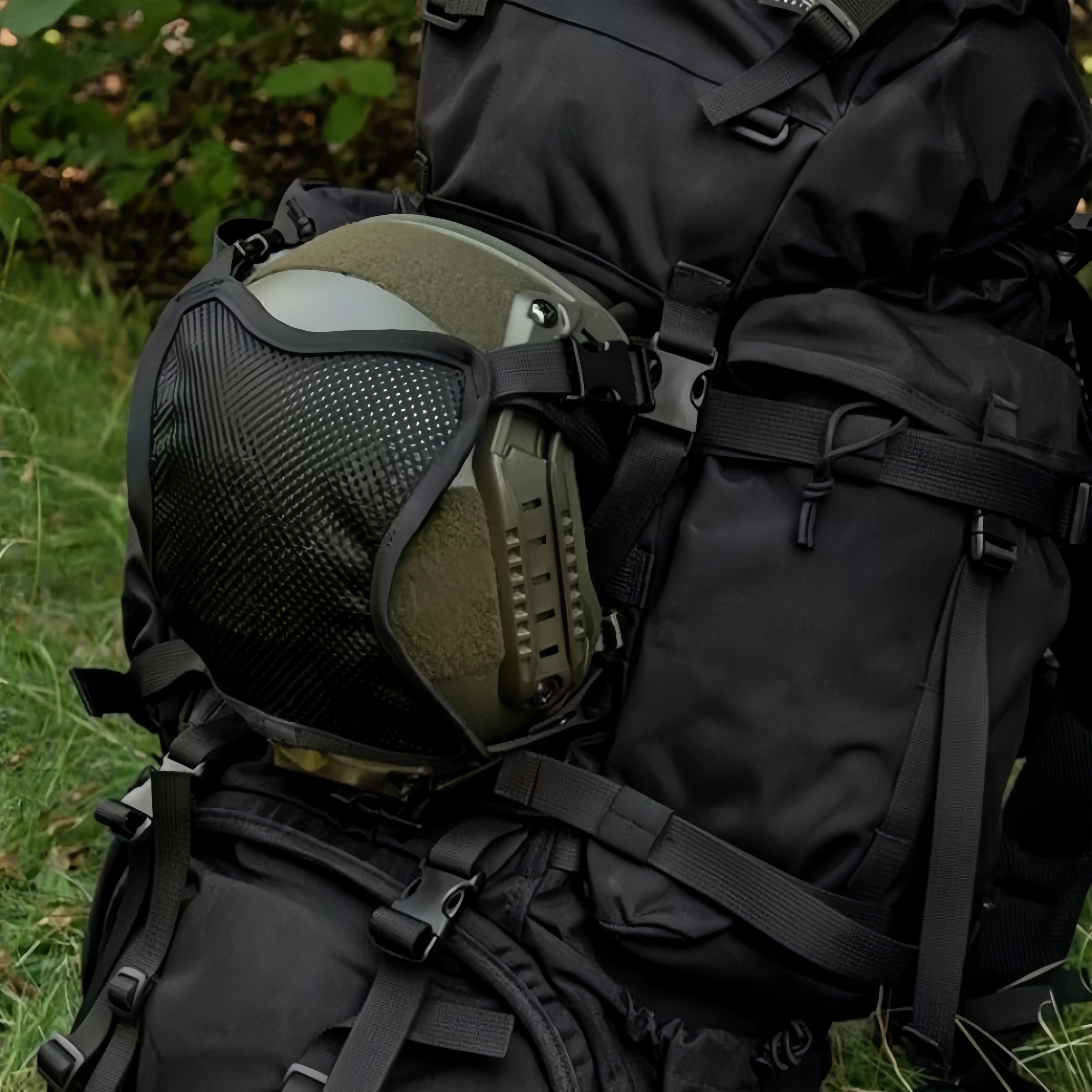 Mochila táctica multifuncional para ciclismo al aire libre, casco, paquete de accesorios externos - imagen 2