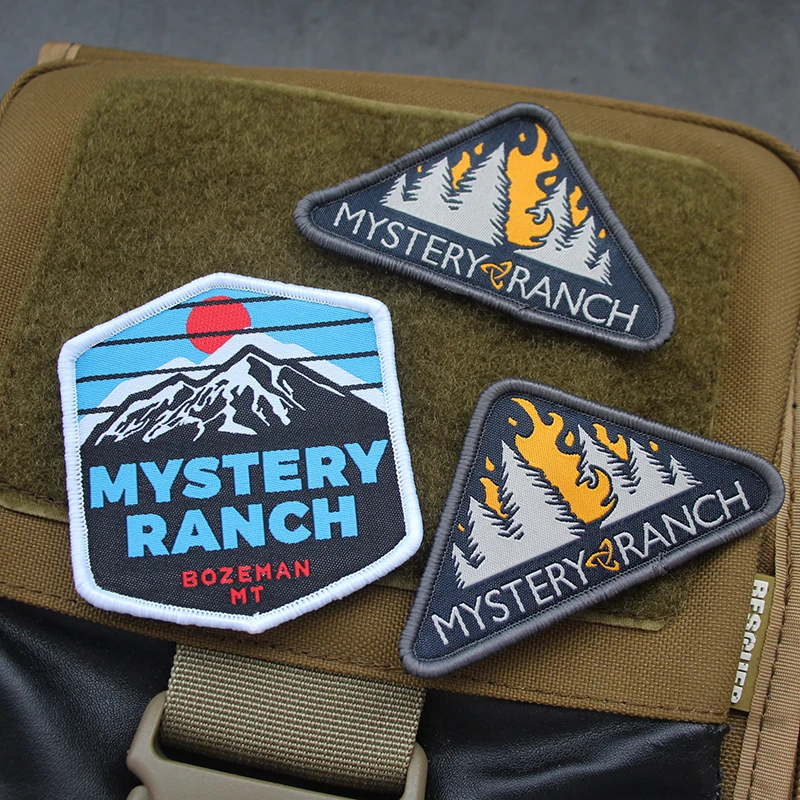 Accesorios para bolsas al aire libre, insignias triangulares, etiquetas tejidas de granja misteriosa, chaquetas de moral, mochilas, parche de gancho DIY - imagen 5