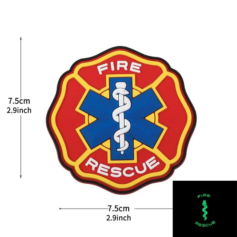 La nueva bolsa está aplicada con una insignia de sombrero Luminou de goma suave, brazalete de rescate médico de tres pasatiempos y insignia de mochila para perro Bully - imagen 5