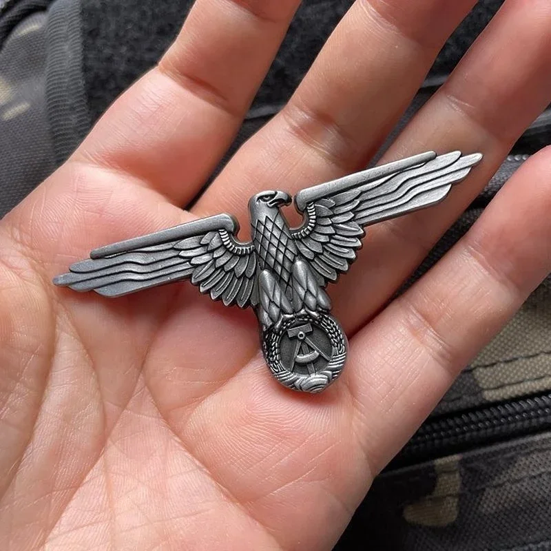 Insignia de moral de Metal de águila de Alemania Oriental DDR, parche bordado de Alemania este, parches militares tácticos, emblema adhesivo para mochila - imagen 4