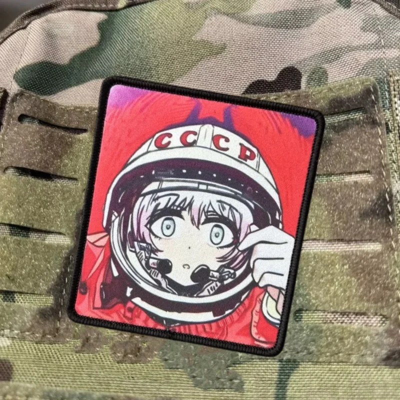 Parche táctico anime con velcro – Moral para mochila o brazalete - imagen 4