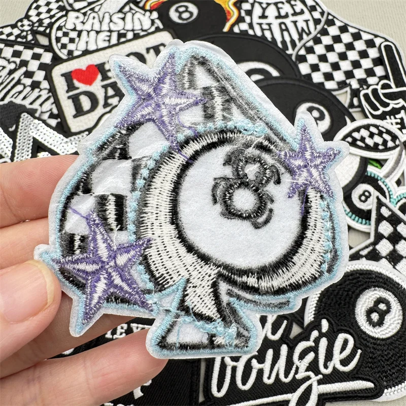 27 unids/lote parches bordados en blanco y negro para chaqueta, sombrero, pegatinas para planchar, costura DIY, insignias de decoración de ropa número único 8 - imagen 4