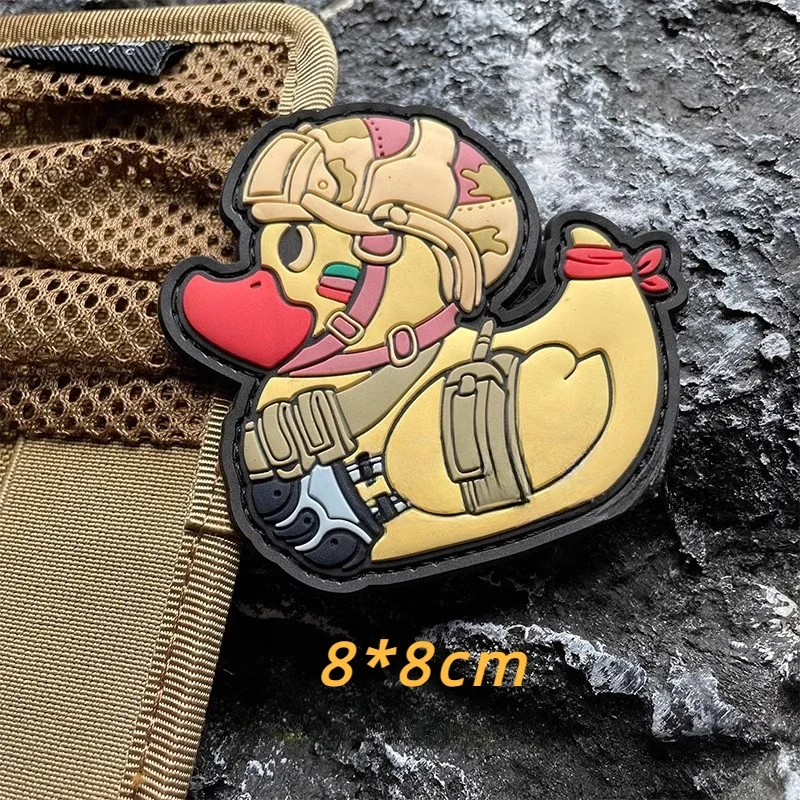 Parches bordados de PVC de pato amarillo armado, gancho y bucle, accesorios tácticos militares, insignia de moral, brazalete, emblema reflectante - imagen 3