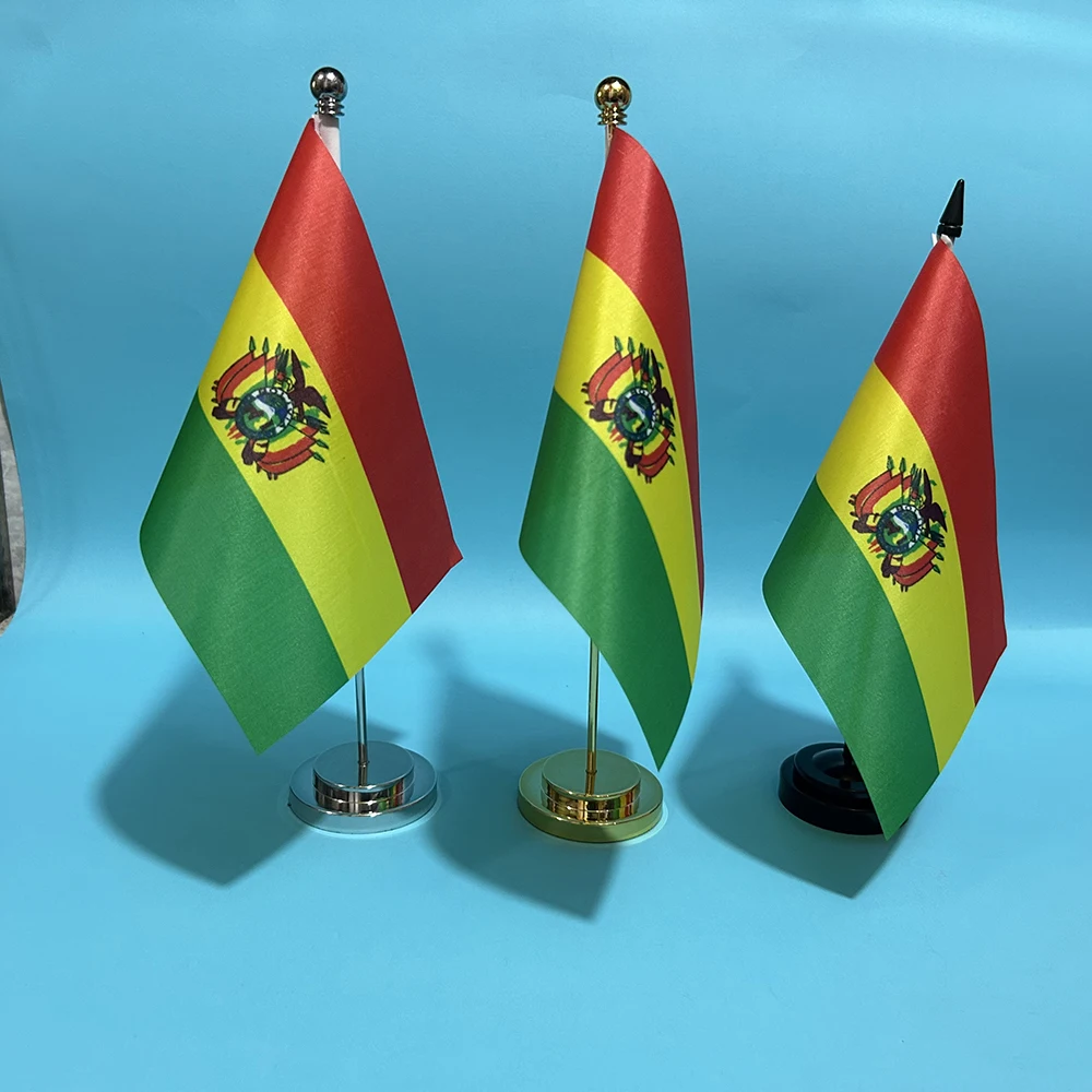 BANDERA DE SKY Bandera de escritorio de oficina Bandera de Bolivia 14x21 cm Poliéster Bolivia Banner nacional Adornos de escritorio Banderas para decoración de mesa