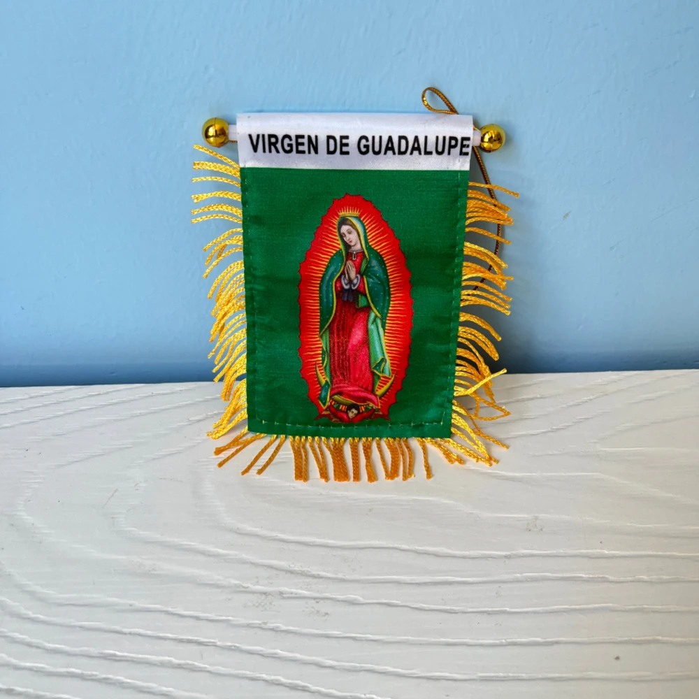 Bandera de Nuestra Señora de Guadalupe Virgen María, 10x14cm, decoración de ventana de coche, banderas colgantes de poliéster - imagen 4