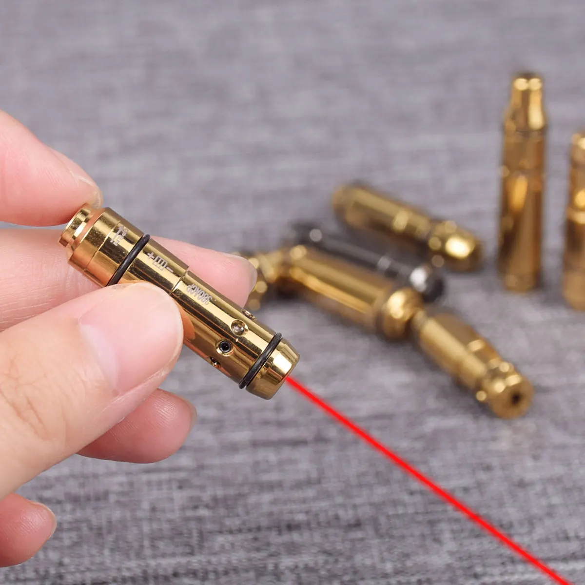 Táctico 9x19mm.40S & W.223Rem red láser entrenamiento bala agujero vista seco fuego entrenador cartucho Boresighter para G43 G17 G19 - imagen 4