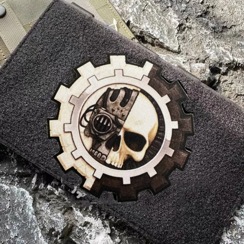 Parche de calavera mecánica, brazalete impreso, insignia de moral táctica militar, gancho y bucle, mochila, pegatinas decorativas para ropa - imagen 4