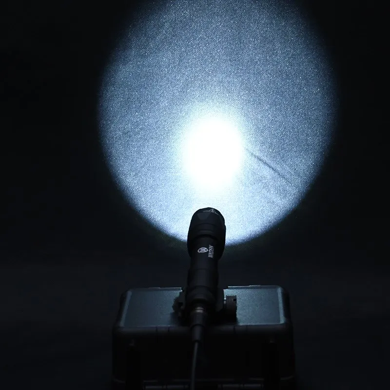 WADSN Surefir-linterna LED para arma de caza, foco con interruptor de almohadilla de presión momentáneo, luz de explorador táctico, M600C, M600 - imagen 5
