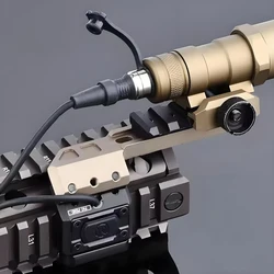 Surefire M600C Linterna Táctica con Interruptor UNIT Modbutton Lite