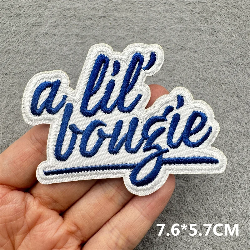 Parches bordados de dibujos animados para ropa, parche bordado con letras con eslogan para ropa, parches para planchar en ropa, chaquetas DIY - imagen 3