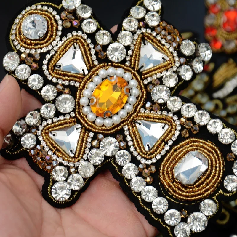 Parches de cuentas de diamantes de imitación hechos a mano, parche para coser en cruz de corazón grande para ropa, apliques DIY, accesorio decorativo para bolsa de ropa - imagen 5