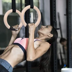 Anillas de gimnasia de madera con correas ajustables para entrenamiento