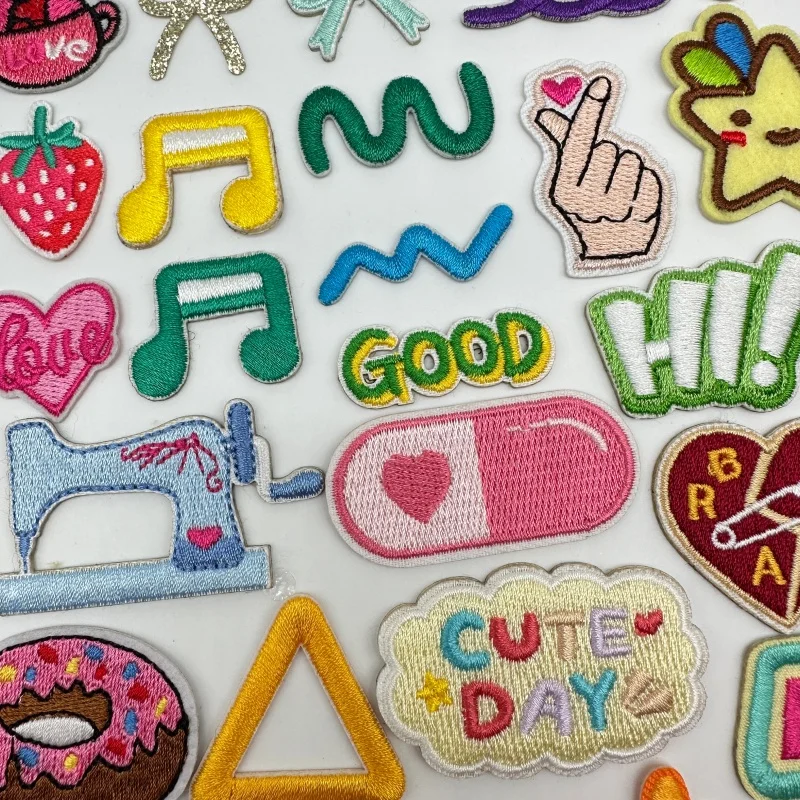 Parche de dibujos animados para planchar, parches para ropa, parches para perros pequeños, pegatinas para ropa, parche bordado de dibujos animados DIY para ropa