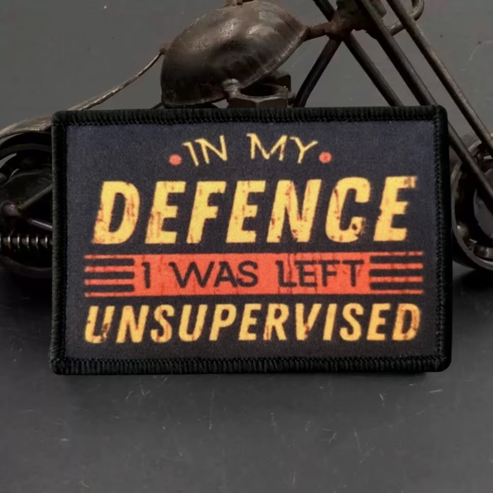 Parche táctico velcro moral – In My Defence I Was Left Unsupervised - imagen 2