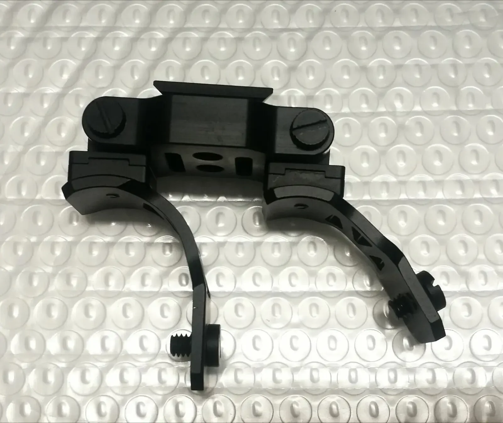 Soporte de brazo doble táctico de Metal PVS28 NVG "PVS28W" soporte doble 14 AN/PVS-14 soporte de visión nocturna Binocular gran angular doble - imagen 4